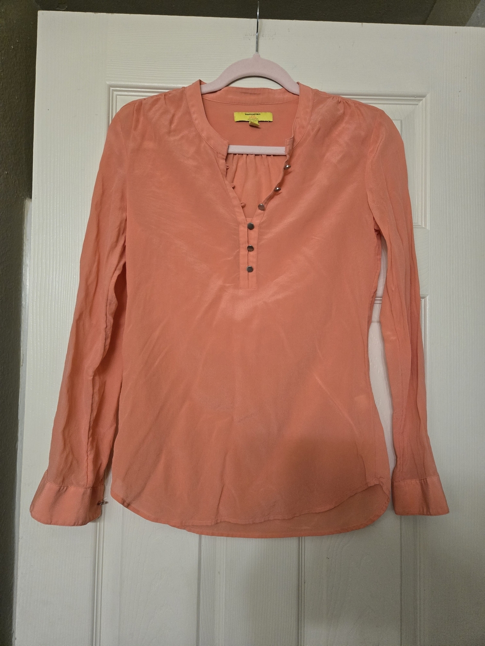 Banana Republic 100% Silk Long-Sleeve Coral Blouse - Lightweight Size 0